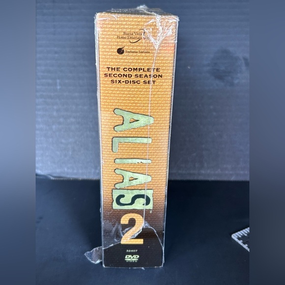 Alias: The Complete Second Season (DVD) Brand New - Picture 5 of 5